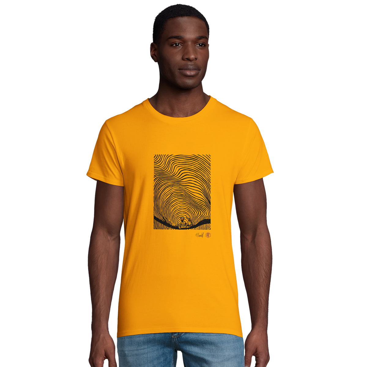 Model wearing T-shirt “Waves”, gold, men’s cut – front view