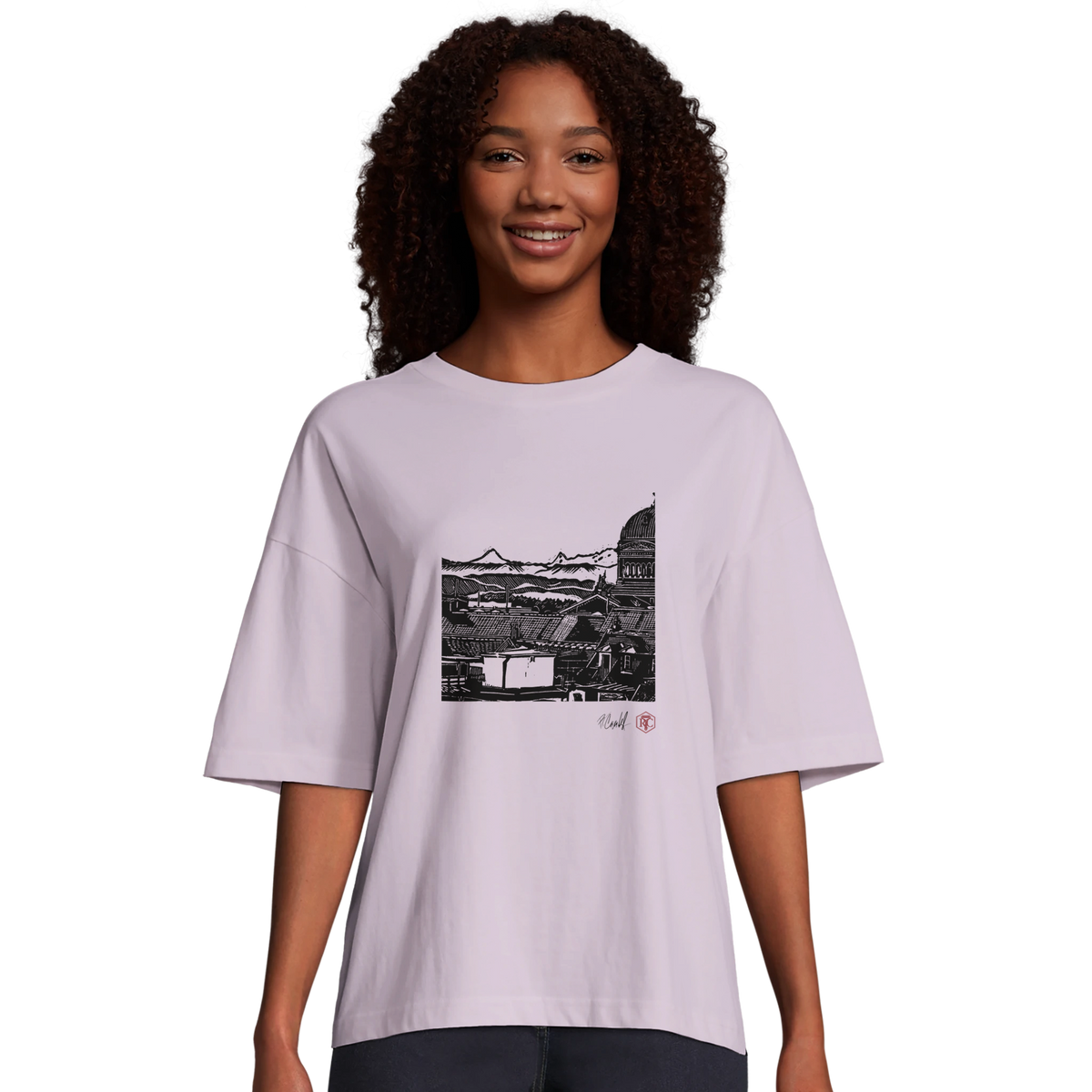 Model wearing T-shirt “Above Bern”, lilac, women’s cut – front view