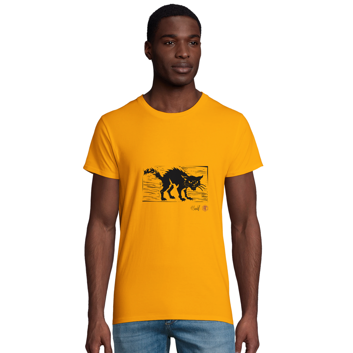 Model wearing T-shirt “Cat”, gold, men’s cut – front view