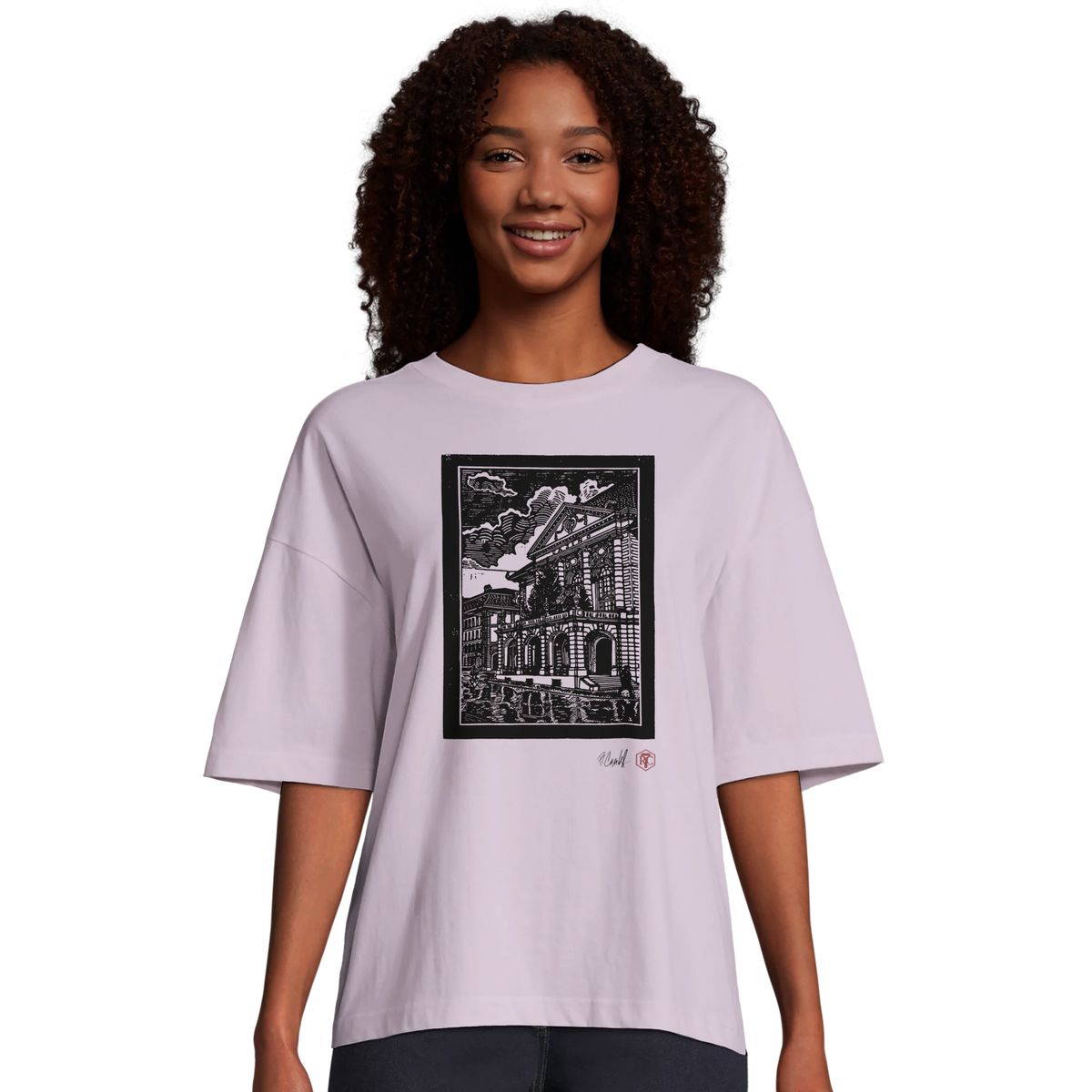 Model wearing T-shirt “Casino Bern”, lilac, women’s cut – front view