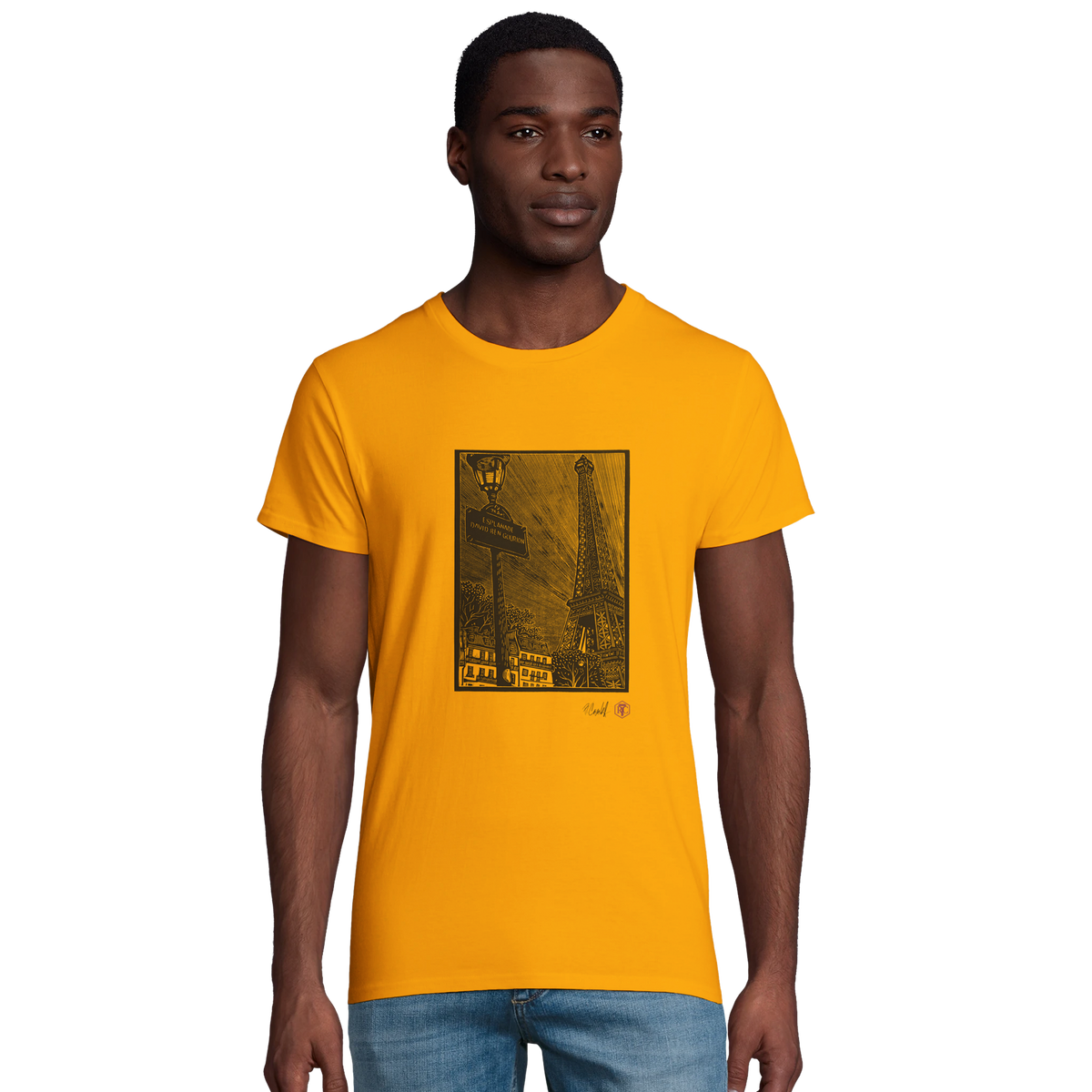 Model wearing T-shirt “Esplanade, Paris”, gold, men’s cut – front view