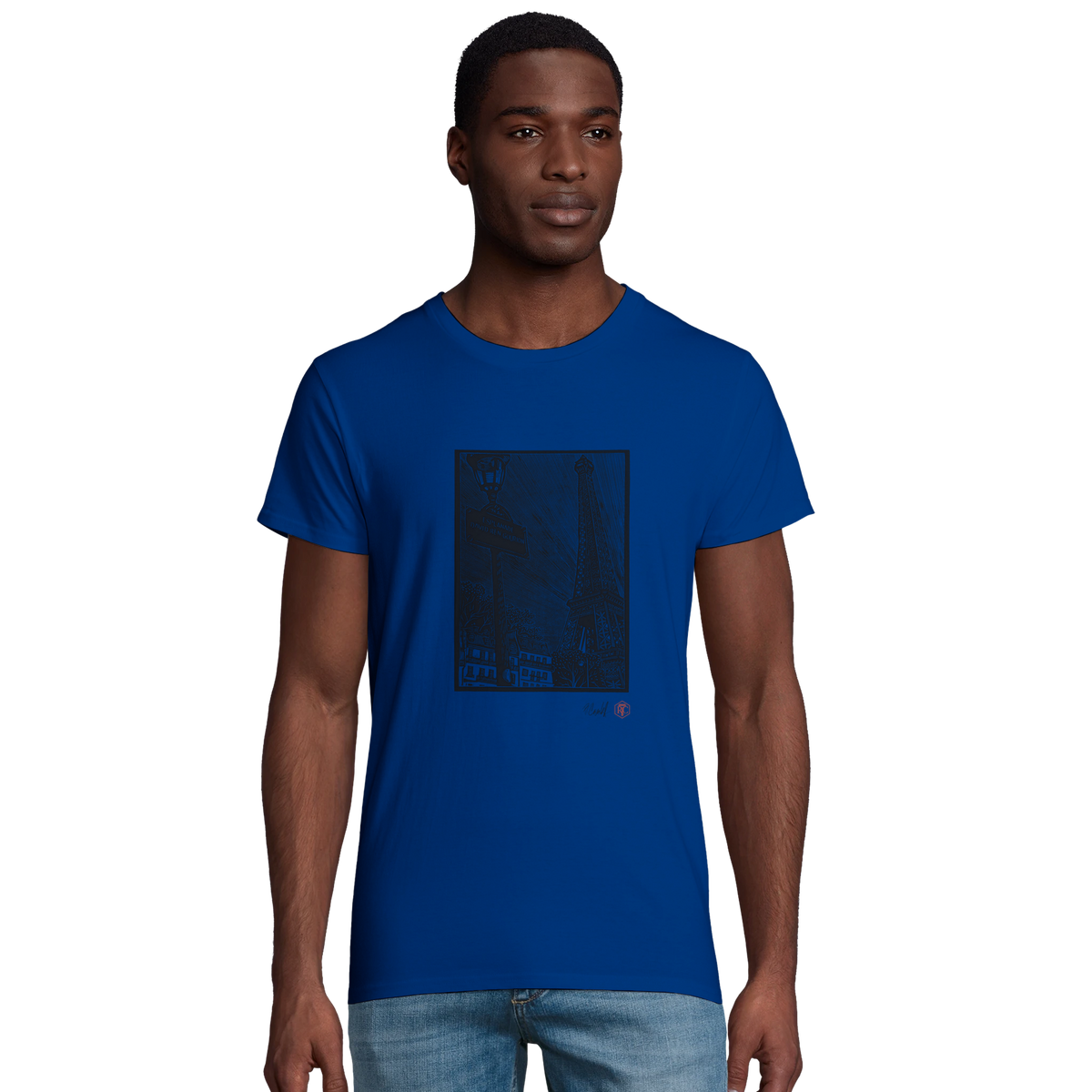 Model wearing T-shirt “Esplanade, Paris”, royal blue, men’s cut – front view