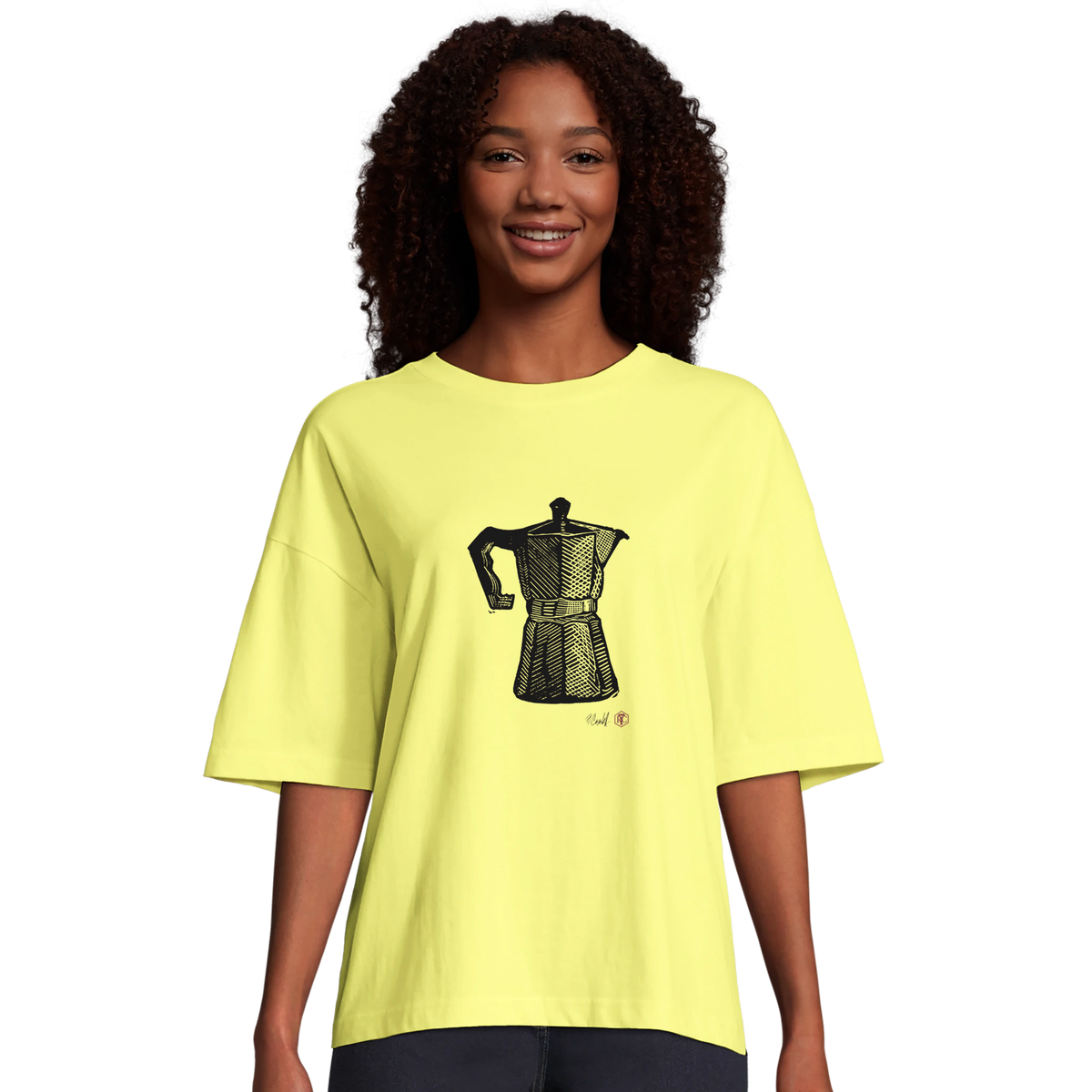 Model wearing T-shirt “Moka Pot”, light yellow, women’s cut – front view