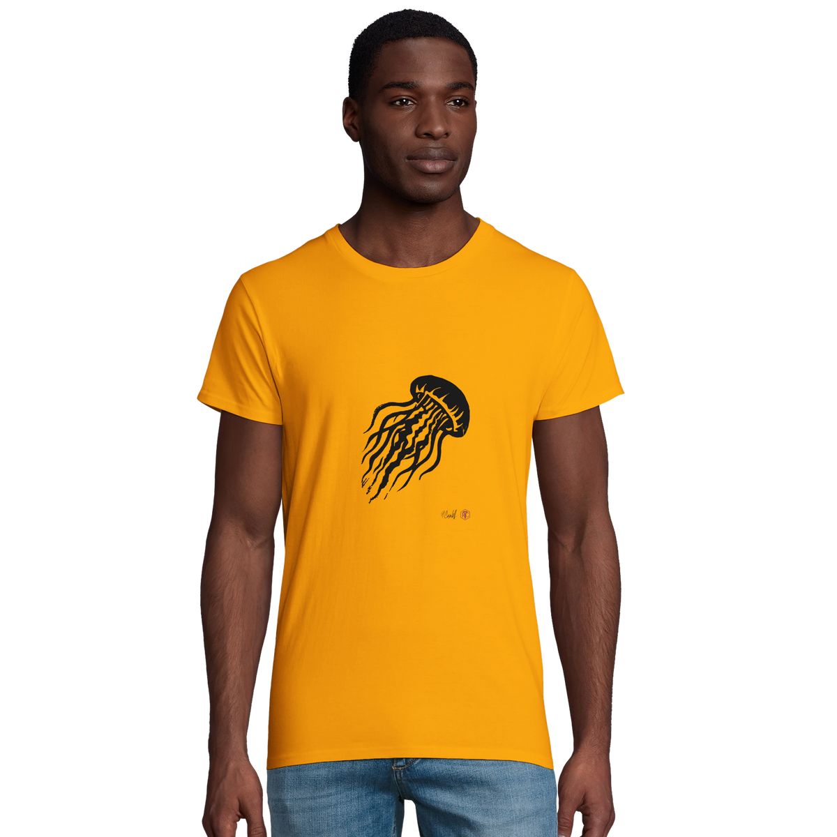 Model wearing T-shirt “Jellyfish”, gold, men’s cut – front view